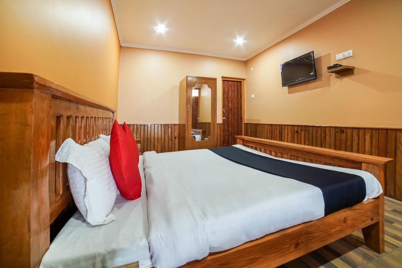Capital O 47240 Hotel Blossom Resort Kausani Kültér fotó