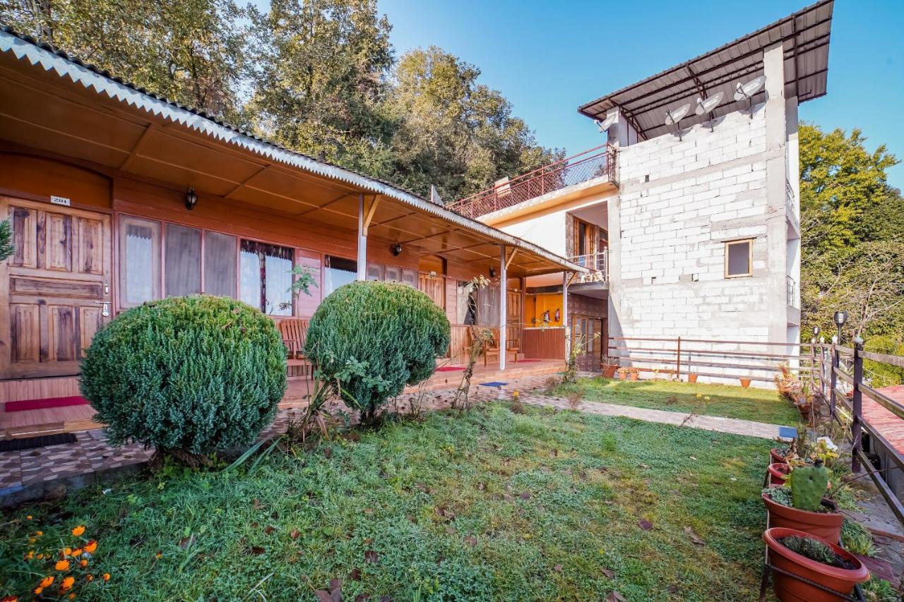 Capital O 47240 Hotel Blossom Resort Kausani Kültér fotó
